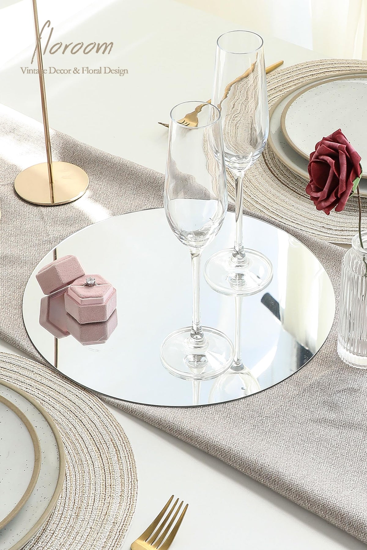 Floroom round mirror 12in ideal for trays with a secure, non-slip base.