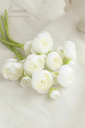 Floroom silk ranunculus stem with iron wire for flexible crafting.