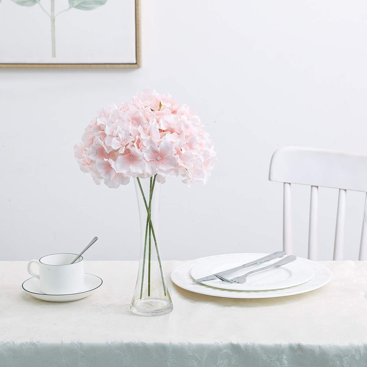 FLORRALIA wedding centerpiece idea with lifelike hydrangea blooms.