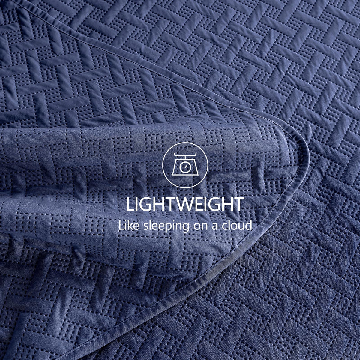 FLYMME reversible design offers two looks in one bed setup