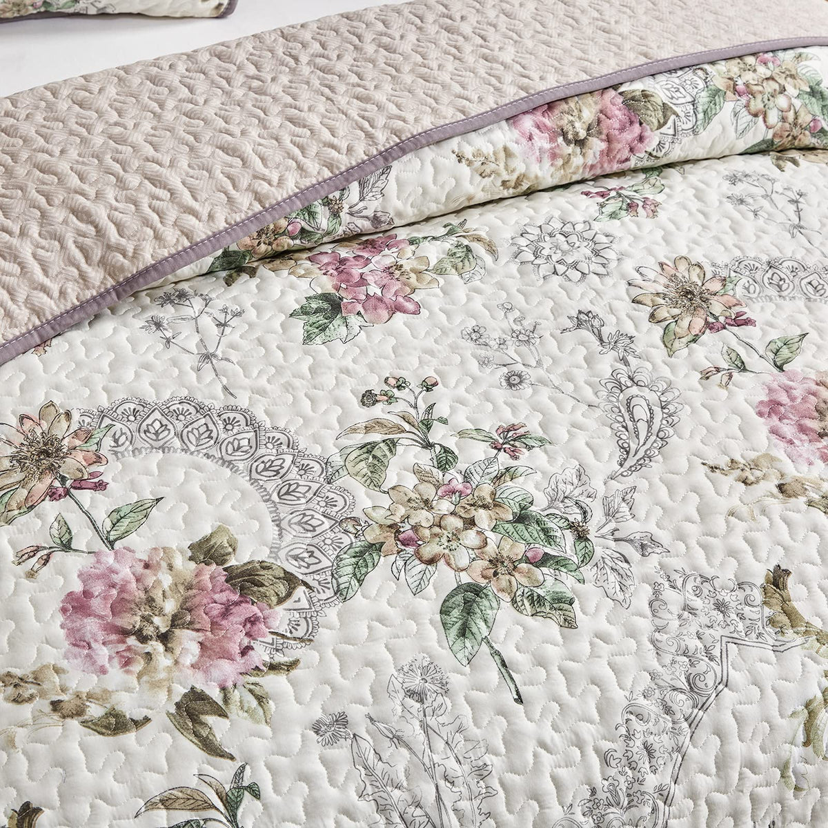 Flysheep beige floral pillow shams 20x26 for coordinated bed look