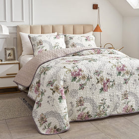 Flysheep beige floral quilt close-up showing stitching and texture