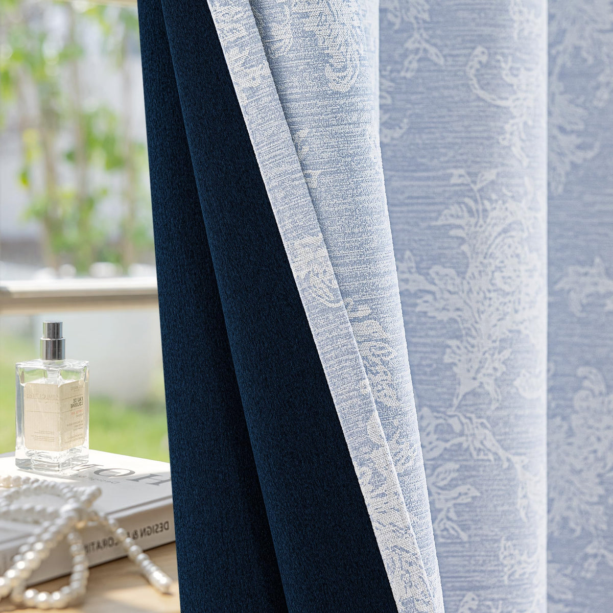 FMFUNCTEX top loops ensure easy hanging on standard rods.
