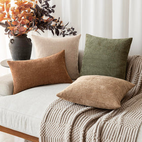 Foindtower chenille cushion cover is easy-care and machine washable.
