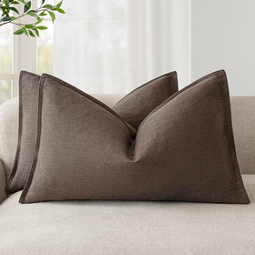 Foindtower easy-care pillow cover is machine washable for simple maintenance.