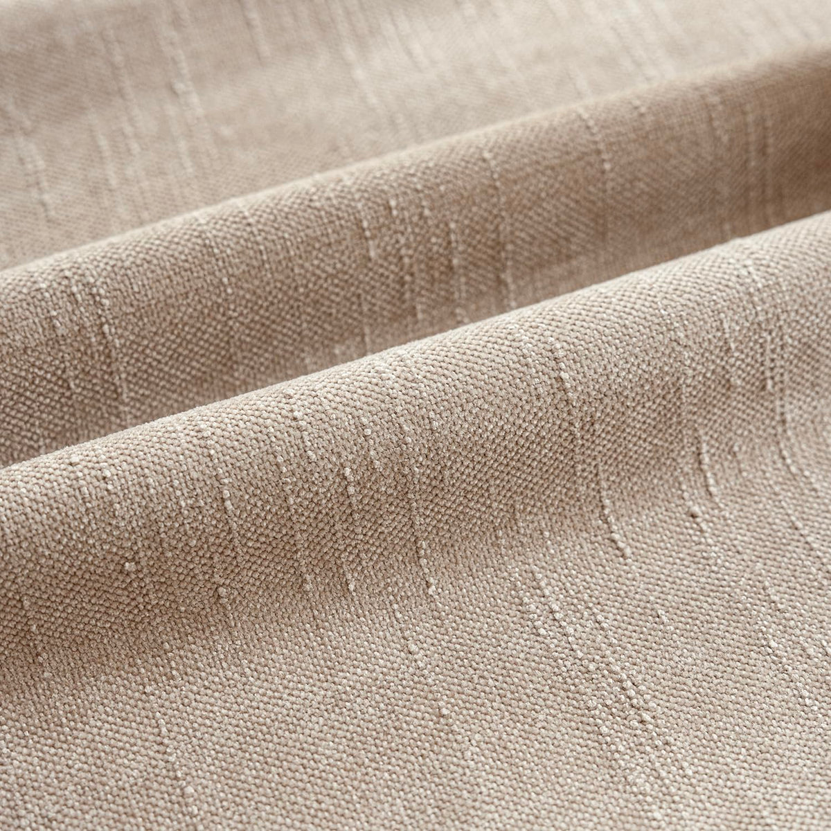 Foindtower soft texture chenille finish, 2-pack cushions add plush comfort to sofas.