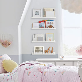 Forbena multiple-shelves configurations allow long runs or vertical stacking