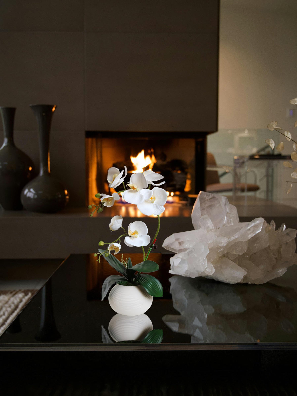 Forlaoers artificial orchid branches with wire enable flexible display options.