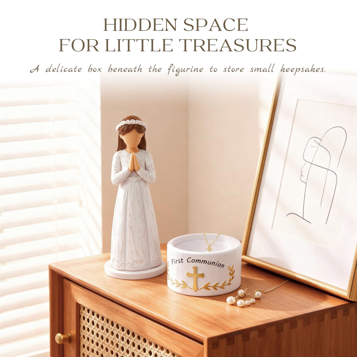 8.3 inch display size fits tabletops and prayer corners.