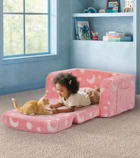 Foryoomi couch uses high-density foam for durable support.