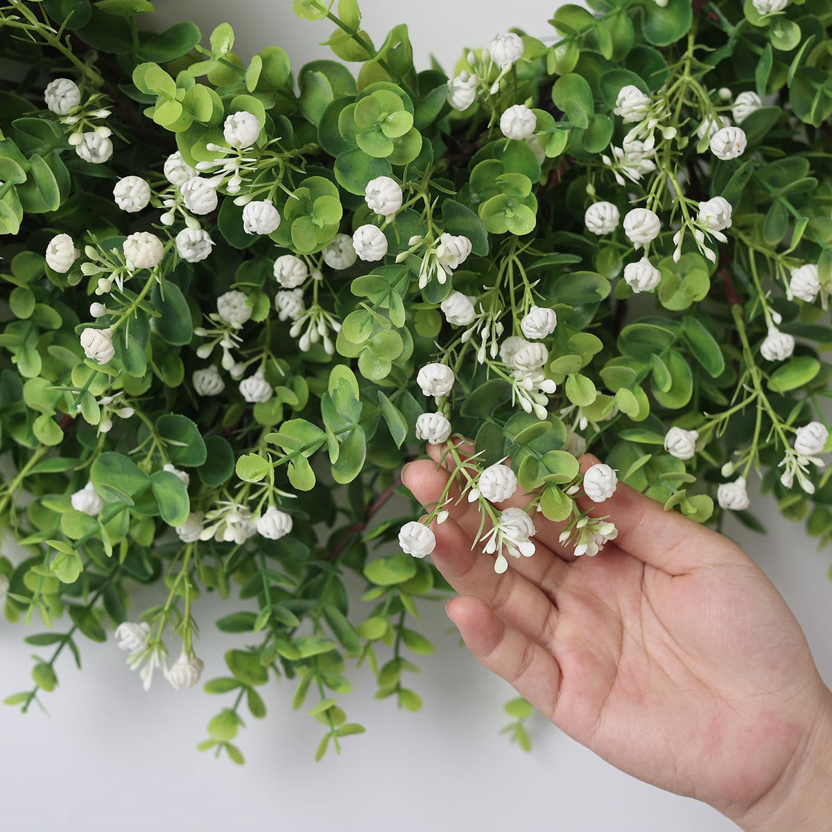 FOTEEWL outdoor porch decor featuring a lush eucalyptus wreath
