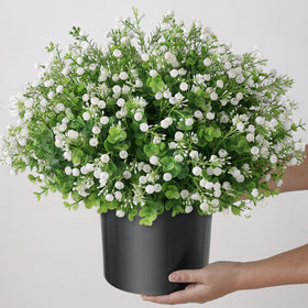 FOTEEWL two-piece foyer decor creates a symmetrical and balanced look.