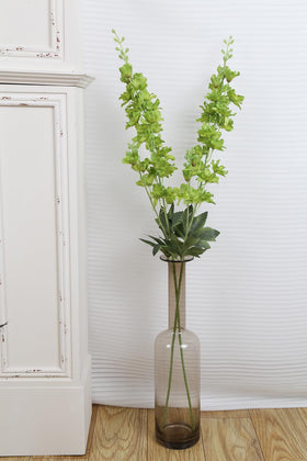 Fqueelvys delphinium wedding table decor adds sophistication