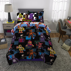 Franco FNAF pillow shams coordinate with sheets for a cohesive look.