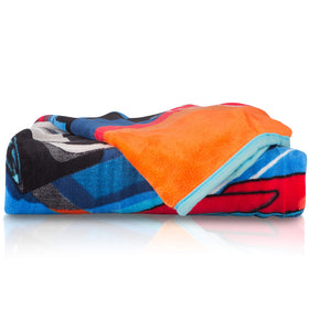 Franco Hot Wheels Speedster throw stays vibrant after washing.