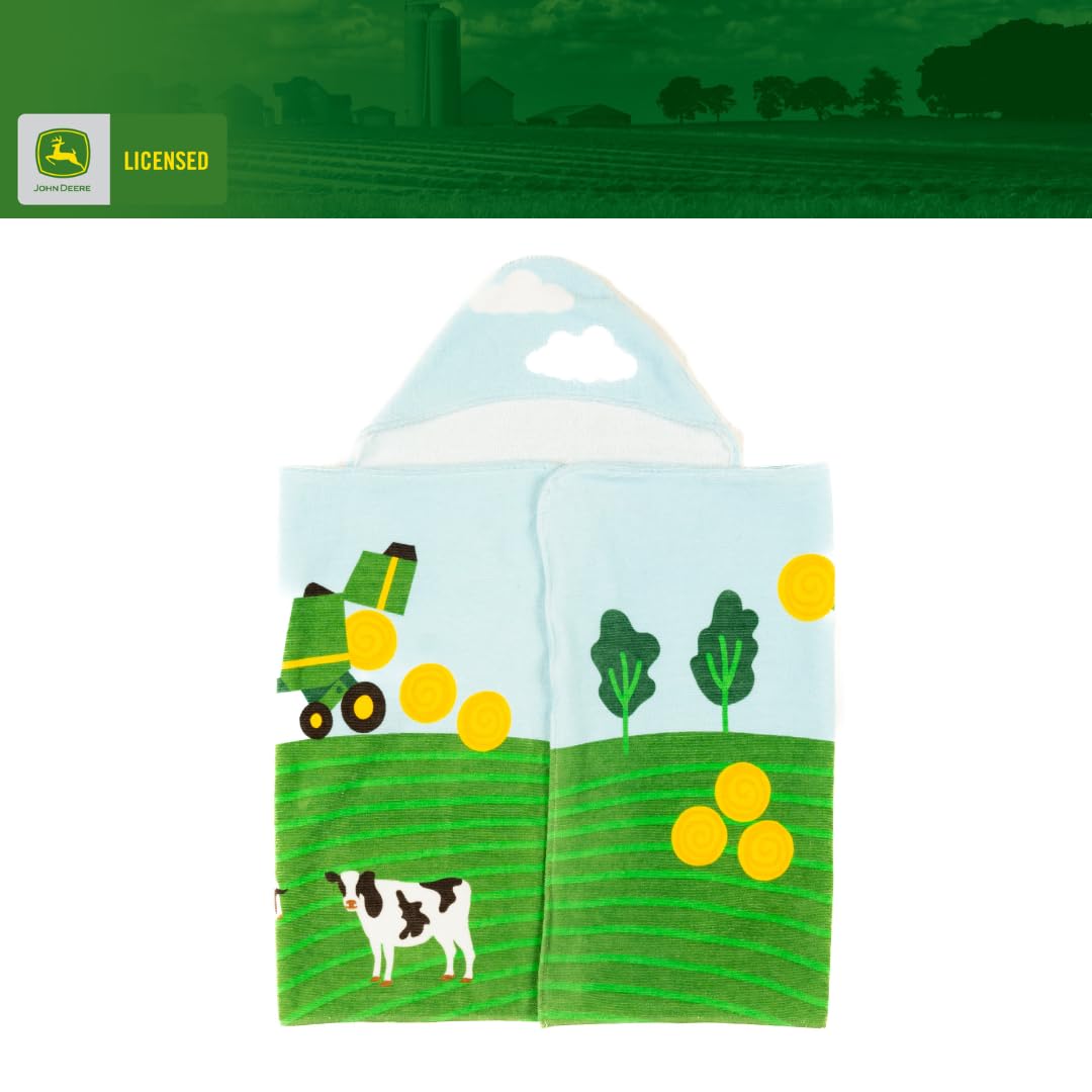 Franco John Deere towel image showcases pool, beach, and bath versatility.