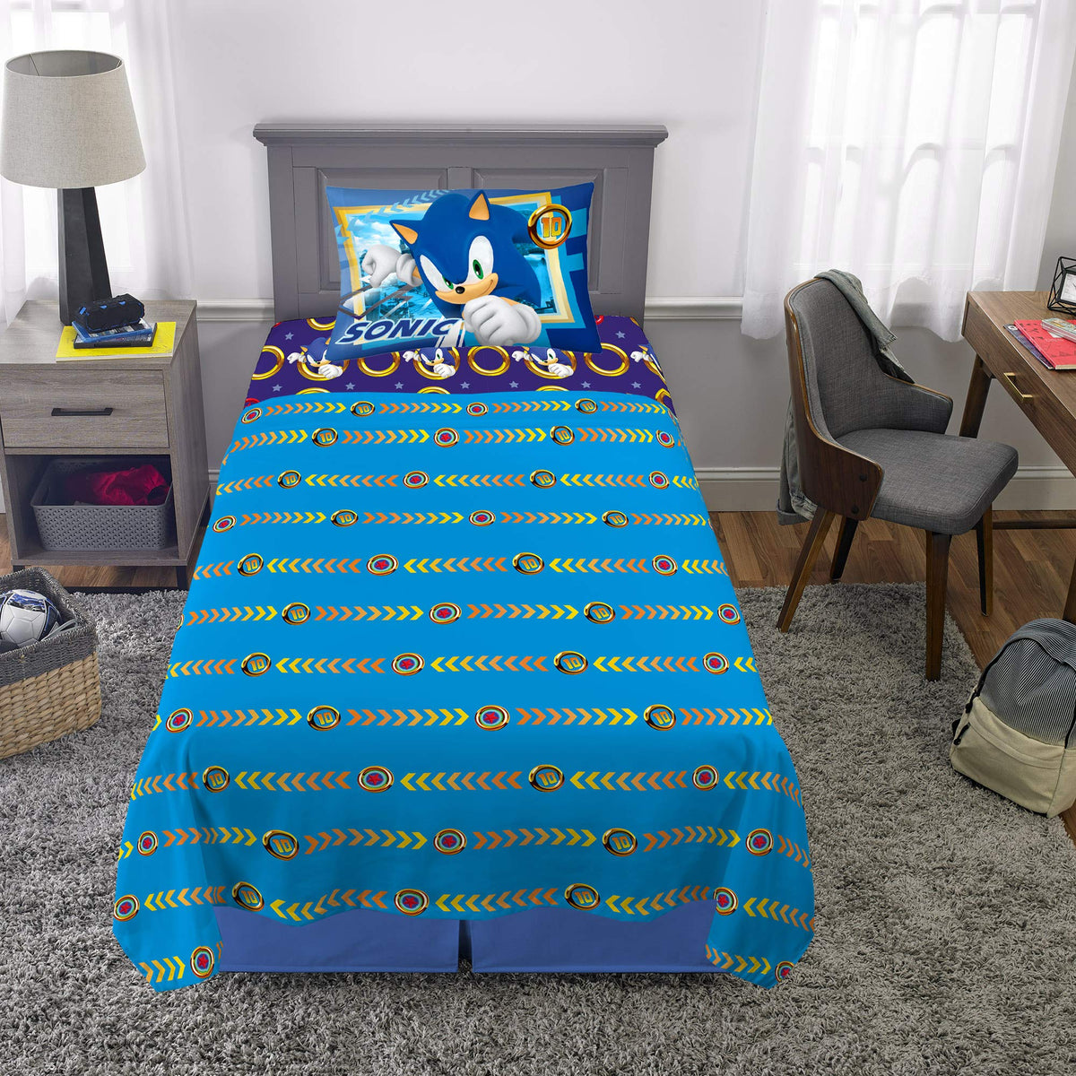 Franco Sonic bedding close-up reveals crisp print and soft microfiber.