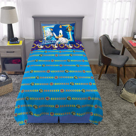 Franco Sonic bedding close-up reveals crisp print and soft microfiber.