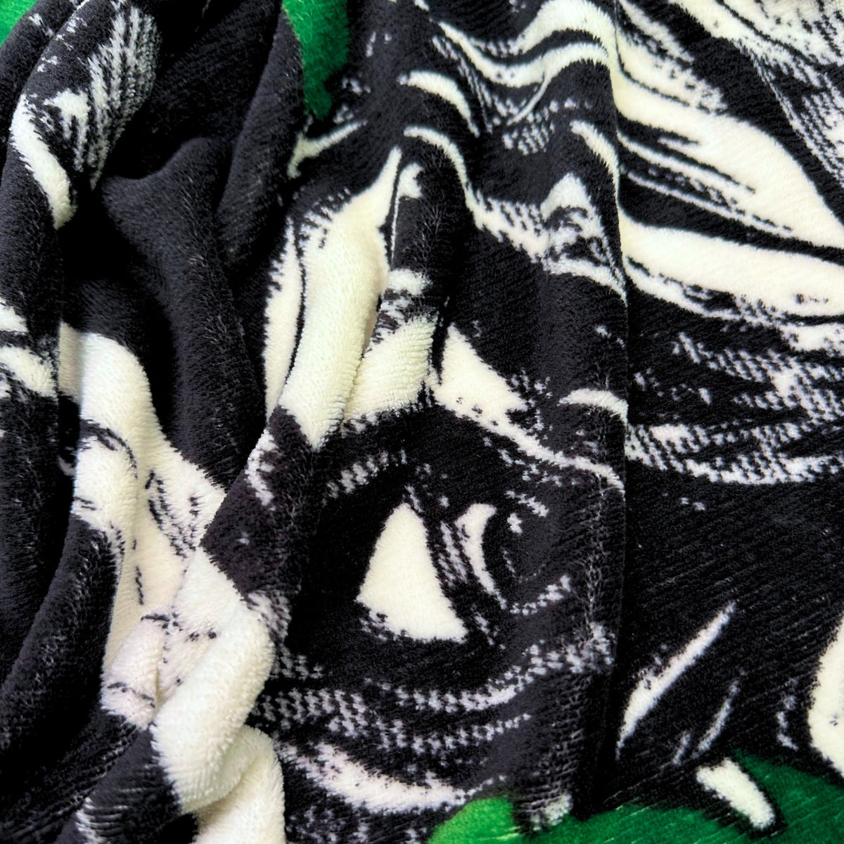 Franco travel-friendly Zelda throw, compact warmth for on-the-go gaming.