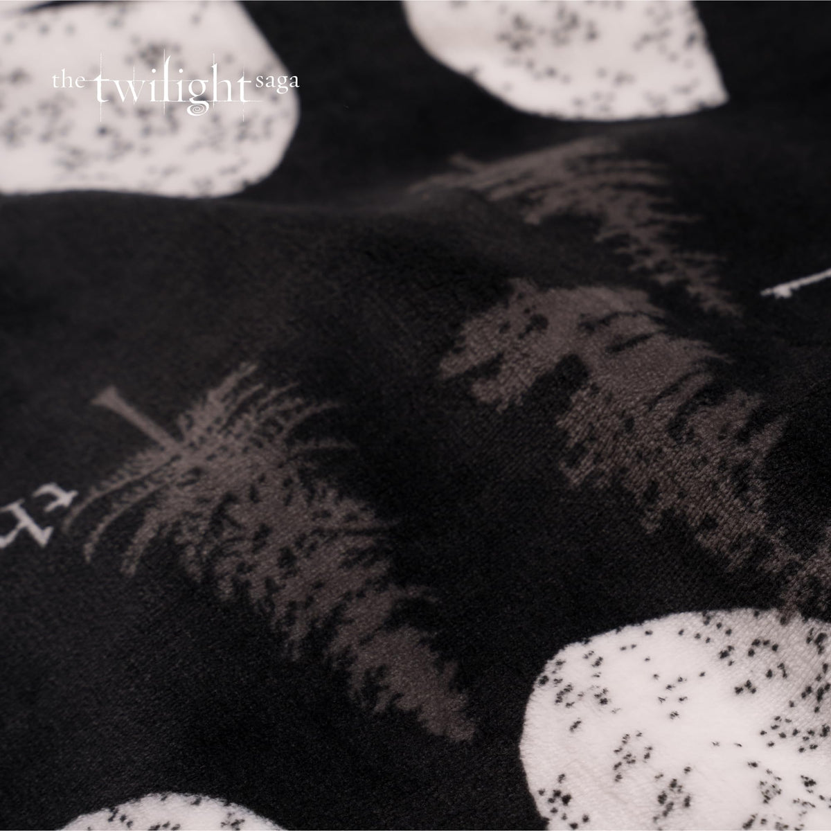 Franco Twilight Saga Throw ultra-soft plush provides inviting comfort for chilly nights.