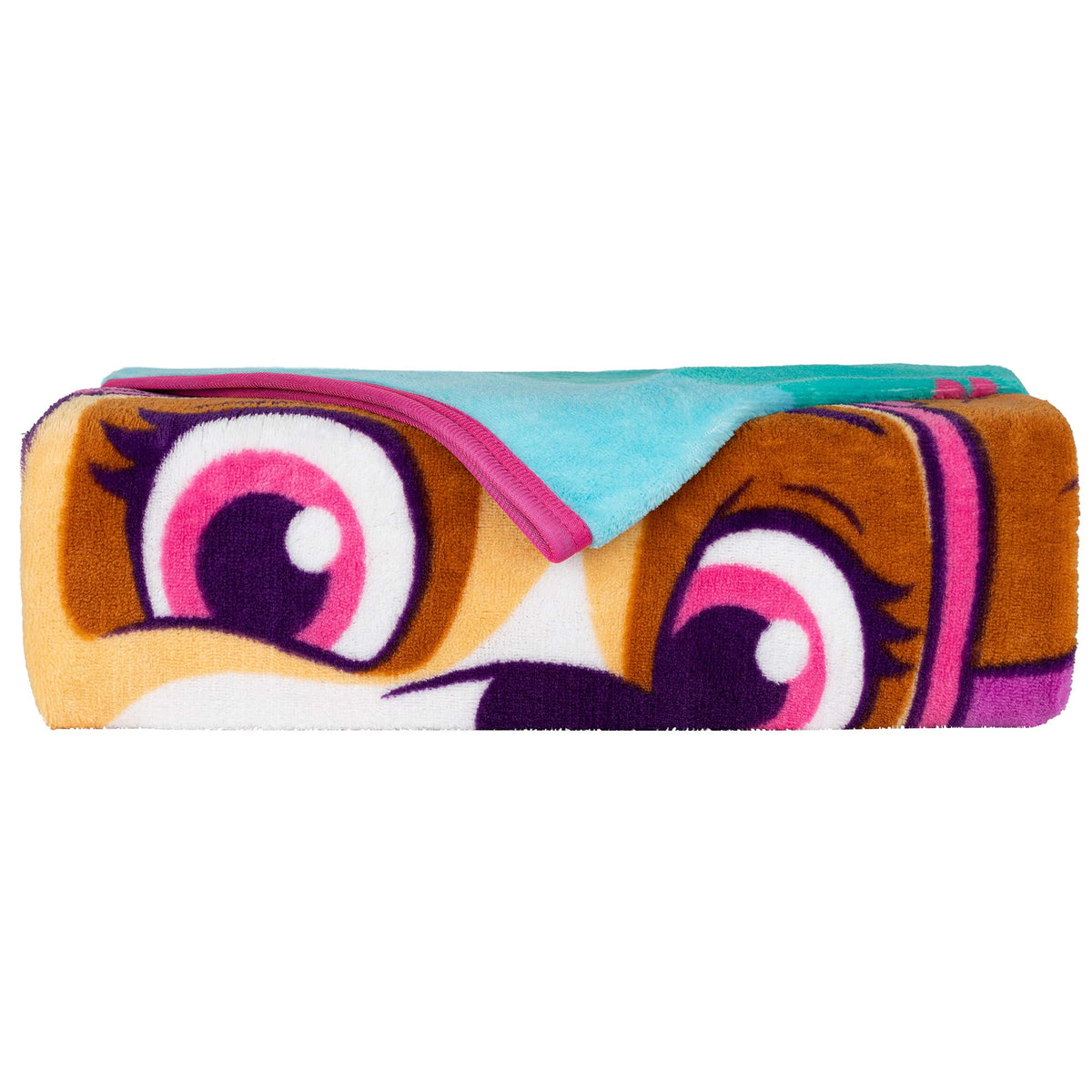 Franco wrinkle-resistant, easy-care throw for kids' rooms and playtime.