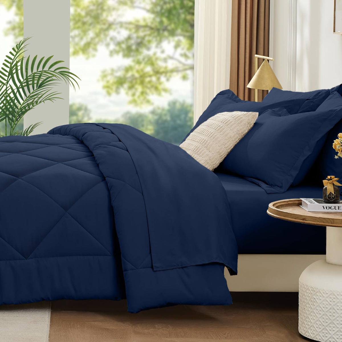 FUANNA all-season queen bedding in a bag enables quick setup