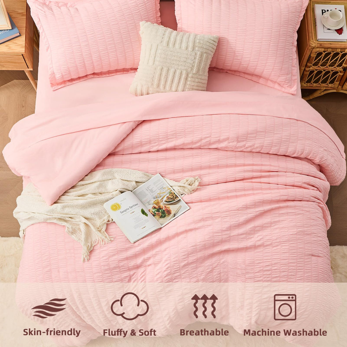 FUANNA elastic deep-pocket fitted sheet keeps mattress secure up to 14 inches.