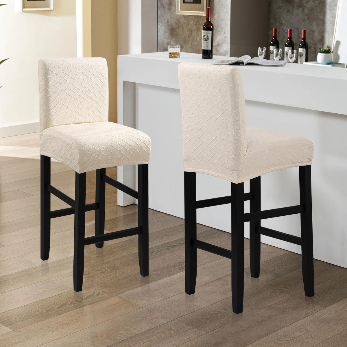 Fuloon guards chairs from dust, stains, and pet hair during busy gatherings.