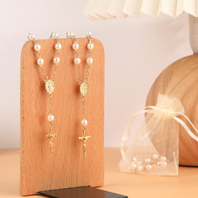 Fumete mini rosary length about 4.5 inches, a delicate party favor.