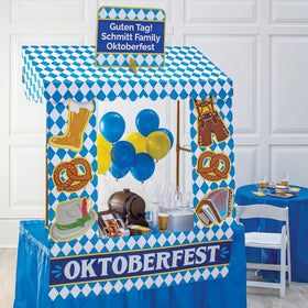 Fun Express gold display stand with ample space for desserts and drinks.