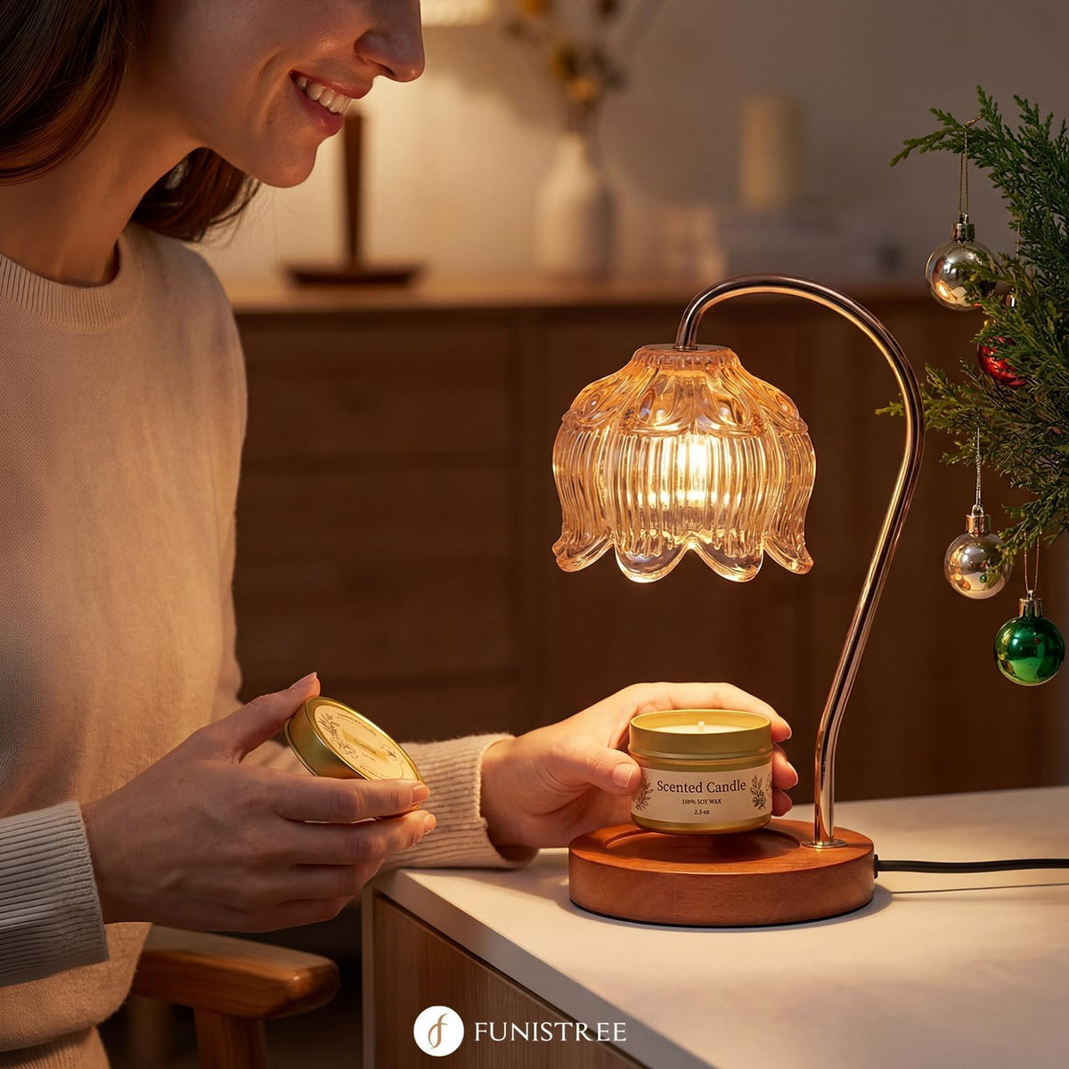 Funistree vanilla jar candle delivering warm sweetness when heated by the lamp.