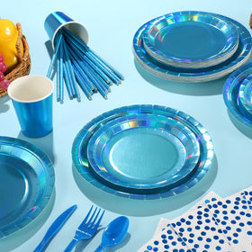 FunnyPars iridescent blue napkins add sparkle to the table setting.