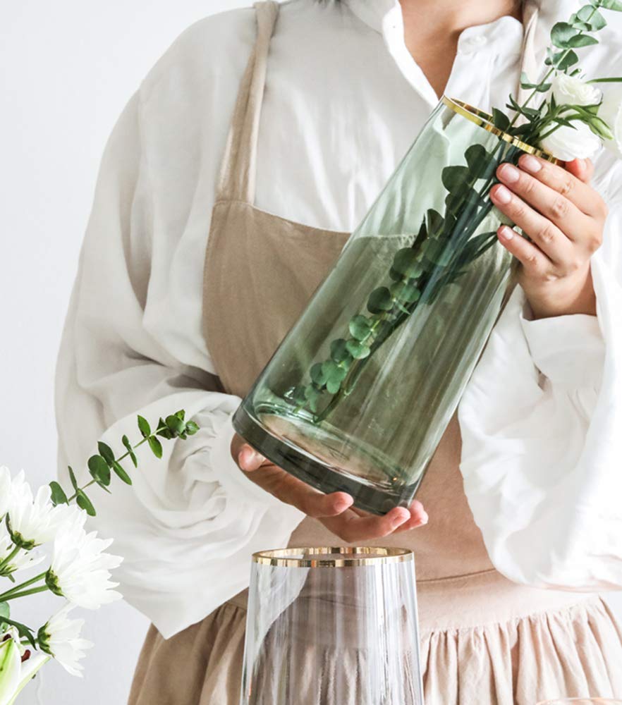 Funsoba green glass vase close-up highlighting the gold rim’s modern elegance.