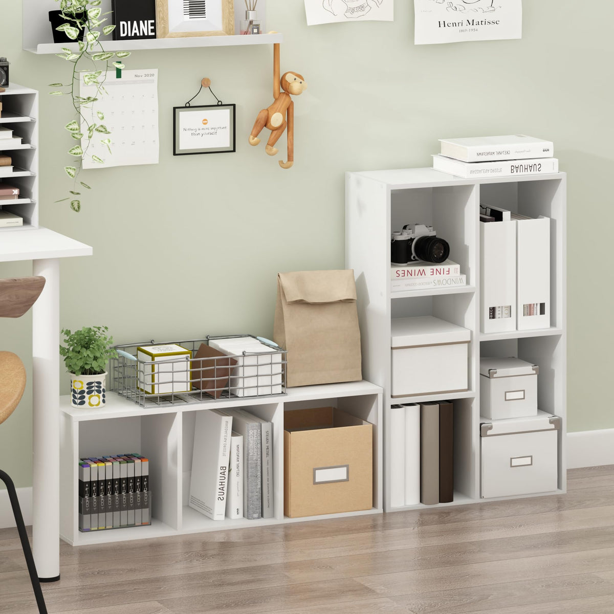 Furinno LUDER in a living room setup with books and decorative pieces