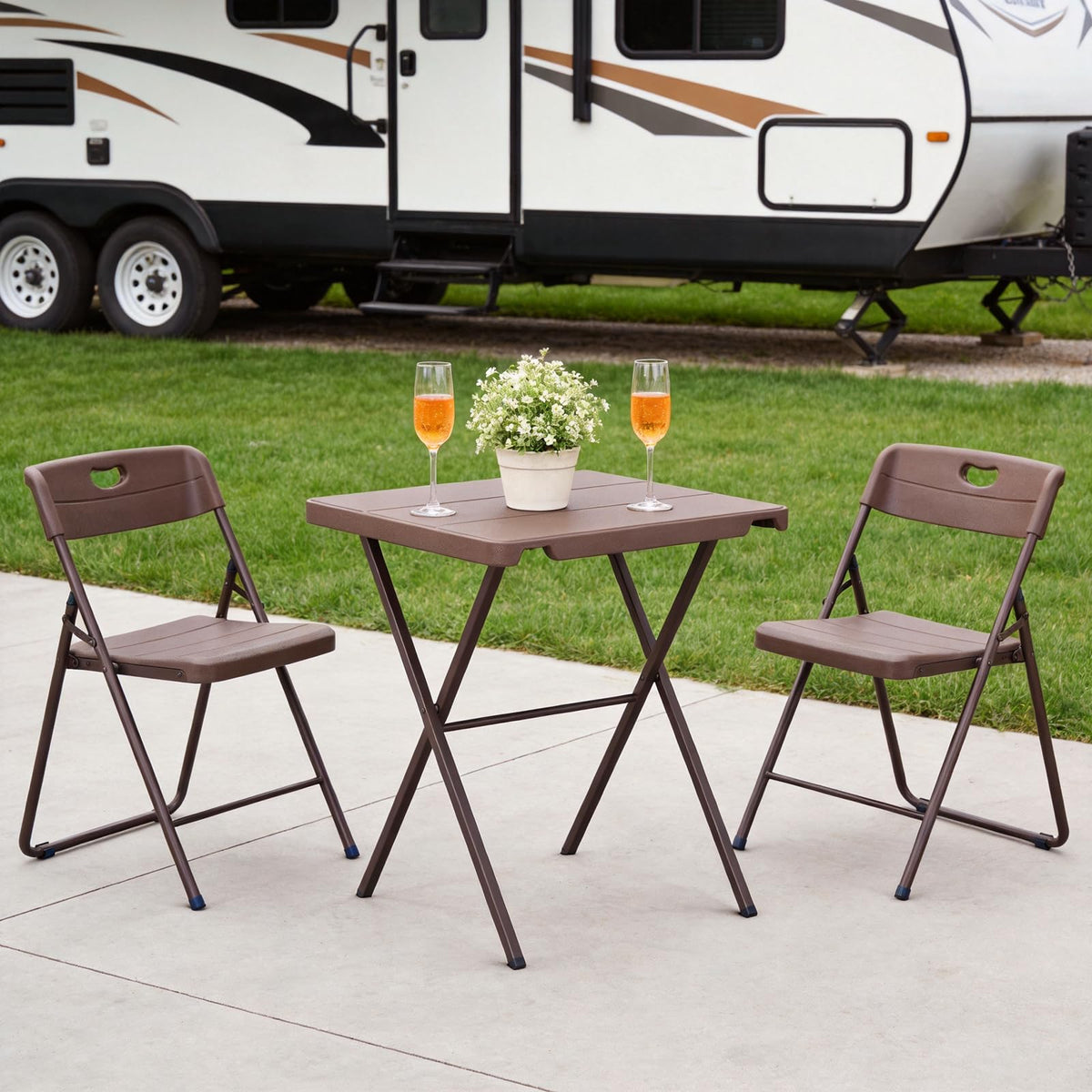 FurniEdge folding table ready for backyard parties and gatherings.