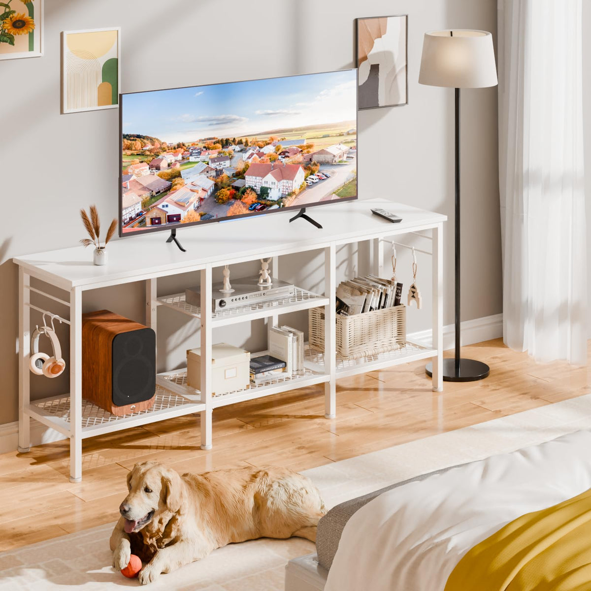 Furologee durable top board and metal frame ensure stable support.