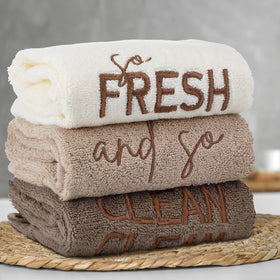 FuWeave towels in white and brown tones suit minimalist spaces.