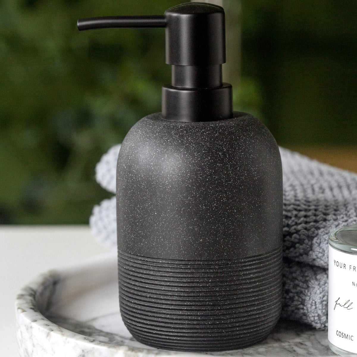 GalDal lotion dispenser keeps bathroom essentials neatly organized