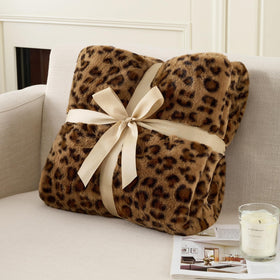 GALMAXS7 Cheetah Throw Blanket makes a stylish gift idea