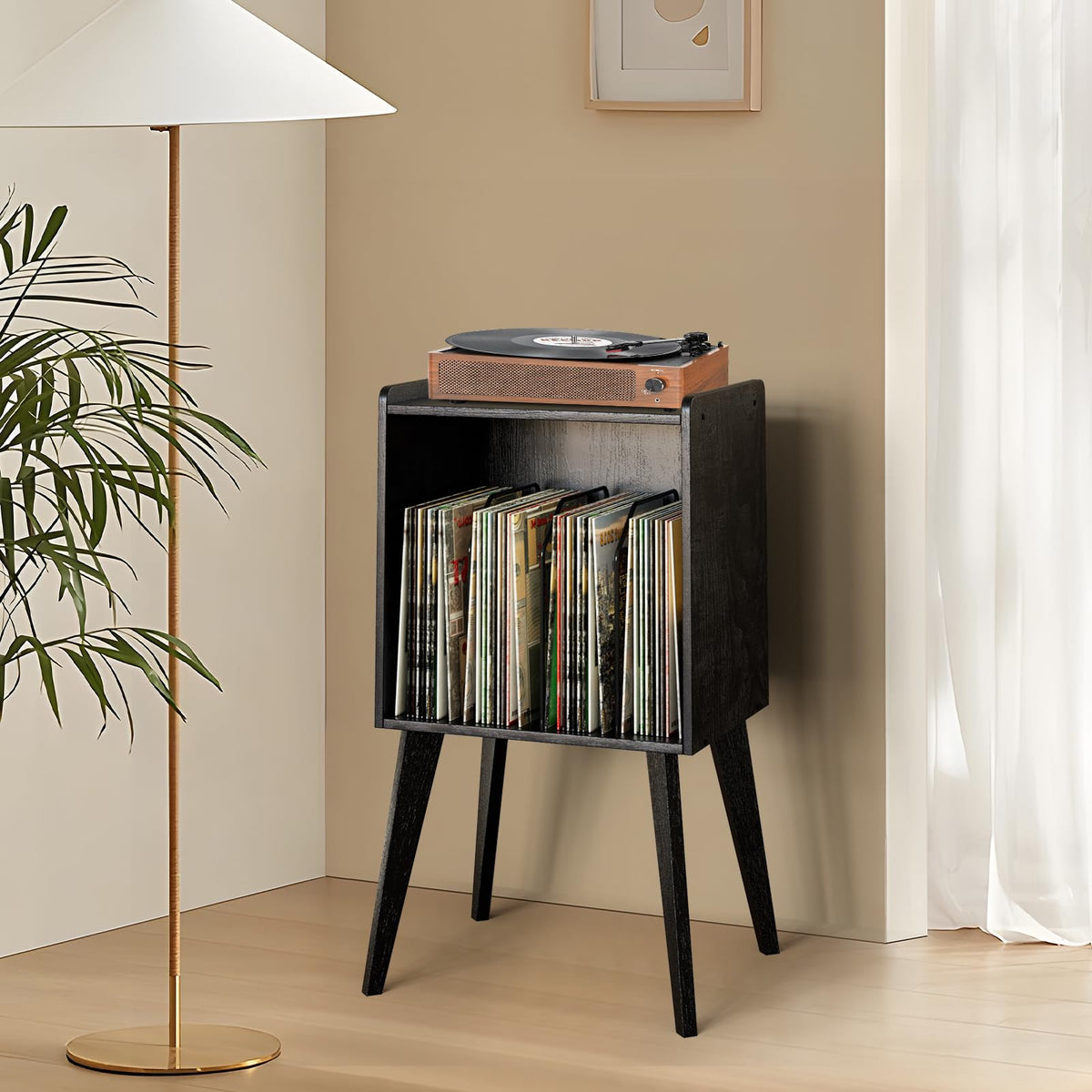 Gannyfer bedroom nook keeps vinyl accessible and organized