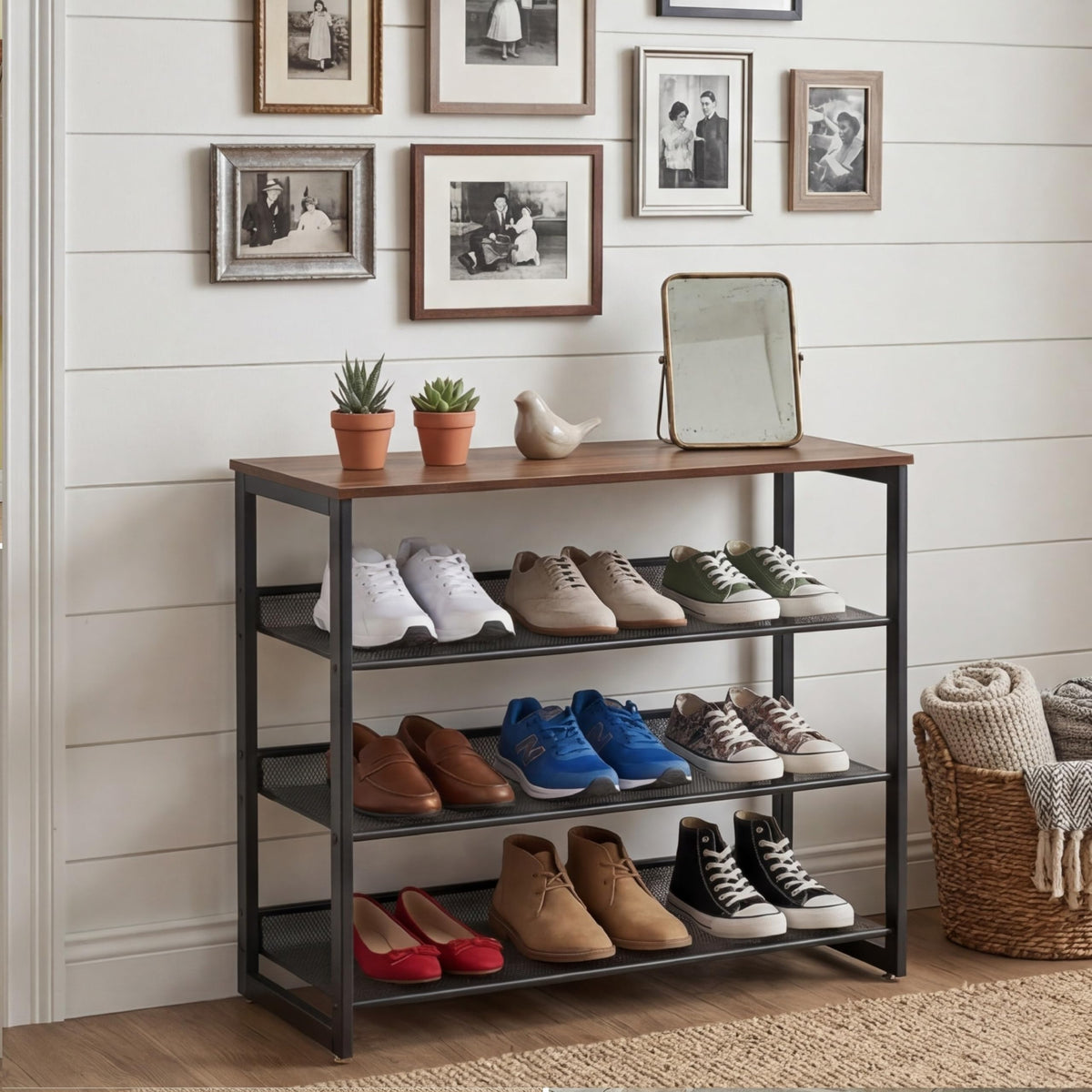 Garden 4 You organization example displaying neatly sorted footwear