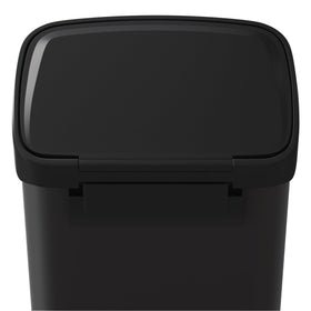 Garvee tall lid opening—easy disposal of tall items near the island.