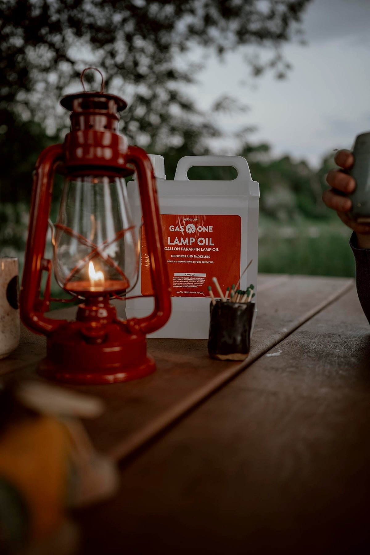 Gas One paraffin lamp oil supports versatile lighting setups and ambiance.
