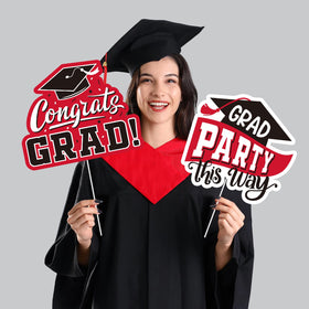 Gatherfun cap-design sign highlights the graduate with festive flair