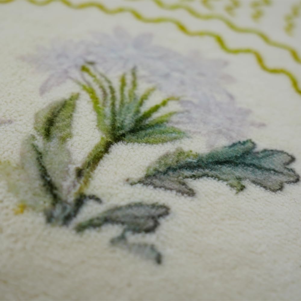 gdmgdr Colorful Floral Pattern; green tones create a fresh vibe.