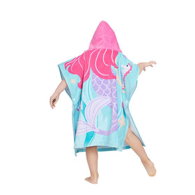 Gealaek toddler towel at the pool, easy to wrap and dry.