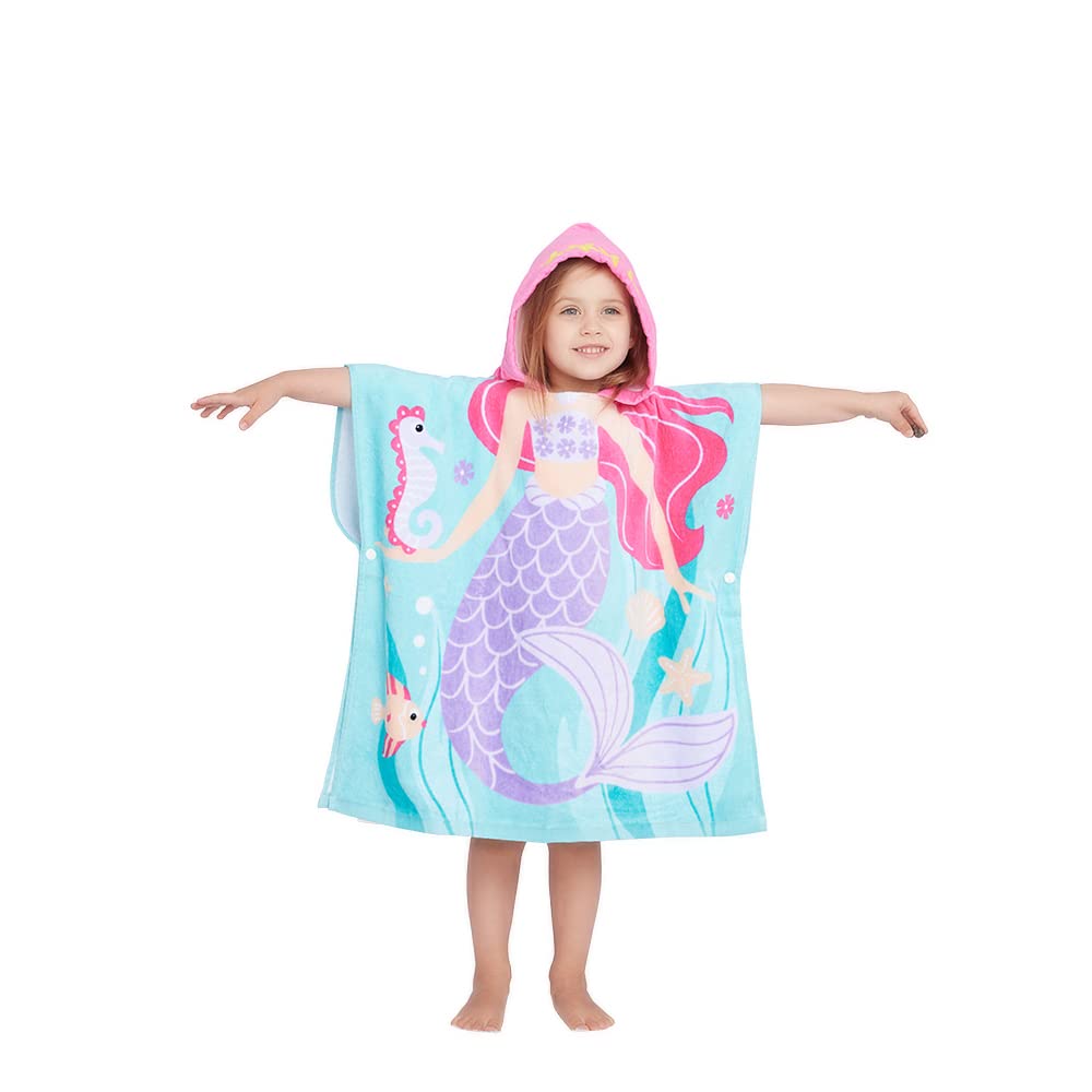 Gealaek cotton terry hooded towel for gentle bath time with kids.