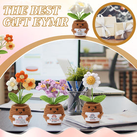 Geelin mini handmade crochet flower doll pot close-up