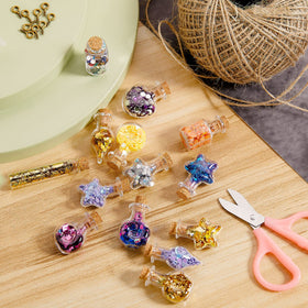 Geiserailie flat-bottom spherical mini bottle with cork, stable display for small trinkets.