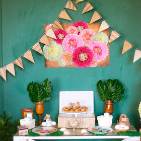 Gejoy table ceiling display enables elegant centerpieces and overhead decor.